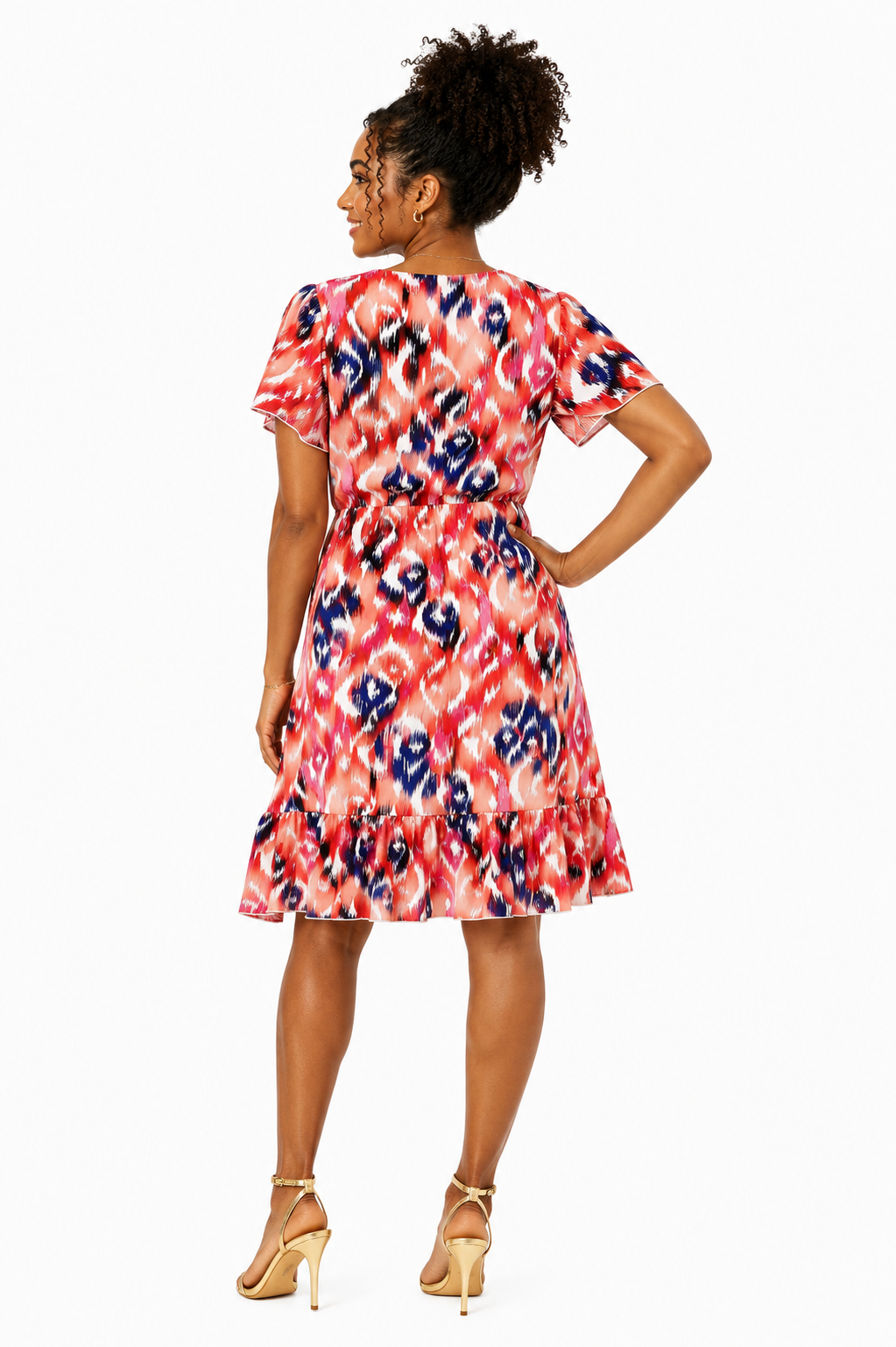 Robe cache coeur à volant romantique et élégante