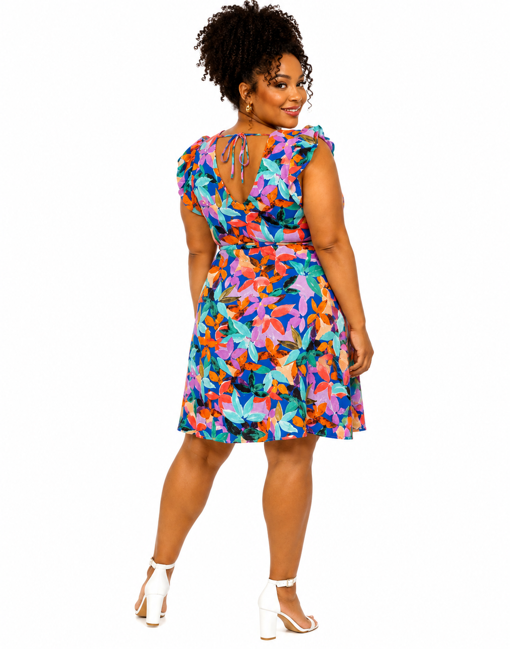 Robe Courte Fleurie – Couleurs & Féminité